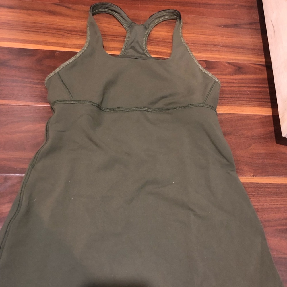 Lululemon tank top